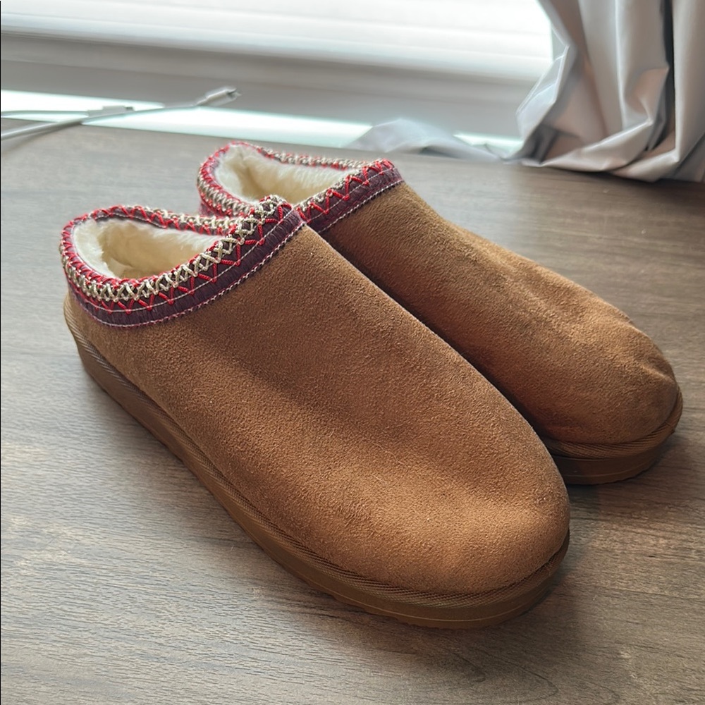 SHEIN Tan Cozy Slippers with Suede-like Finish
